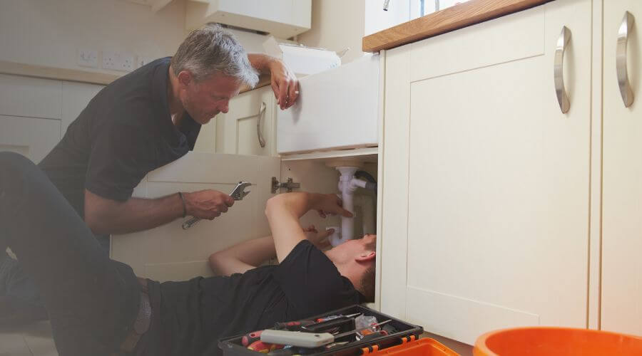 Professional burst pipe repair services in Savoy, TX